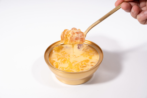 Peach Gum with Mango Pomelo Soup Enters the 
