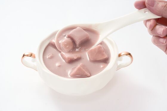 Buy 12 Months Shelf Life Light Nourishing Chinese Dessert Suitable for All Ages Healthy Natural Ingredients Delightful Flavor online manufacture